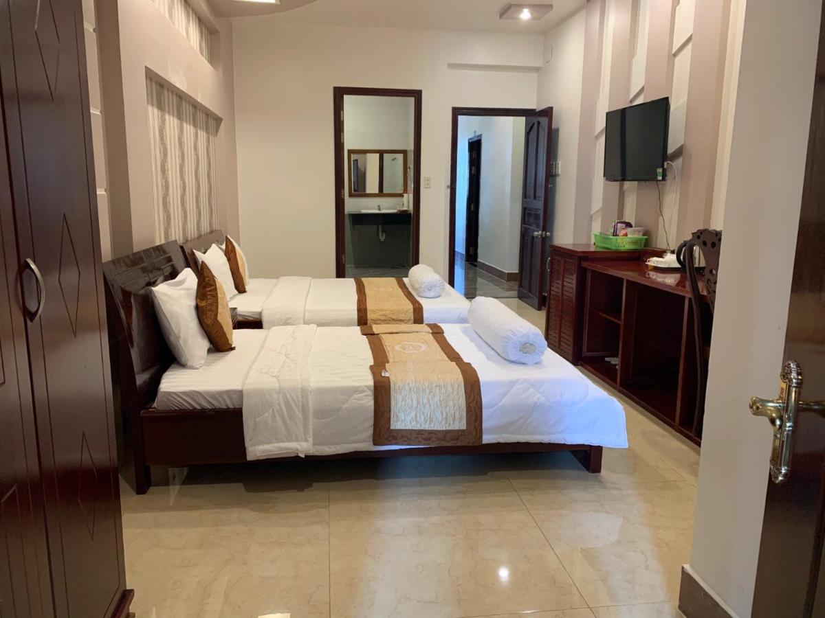 Phuc Hung Hotel Rach Gia Esterno foto