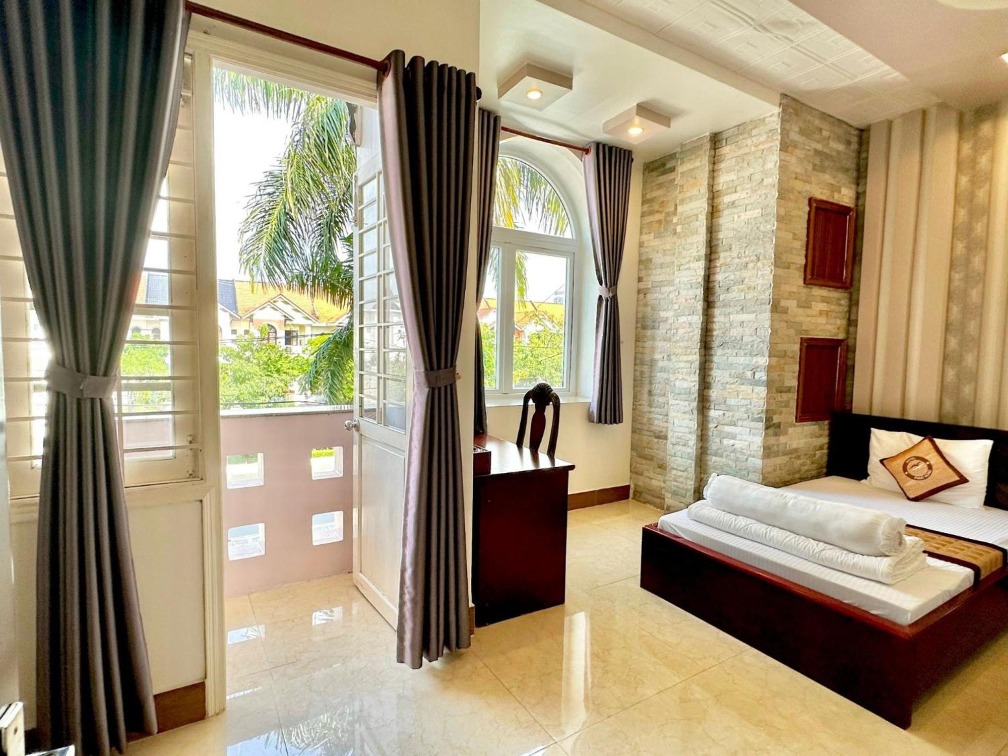 Phuc Hung Hotel Rach Gia Esterno foto
