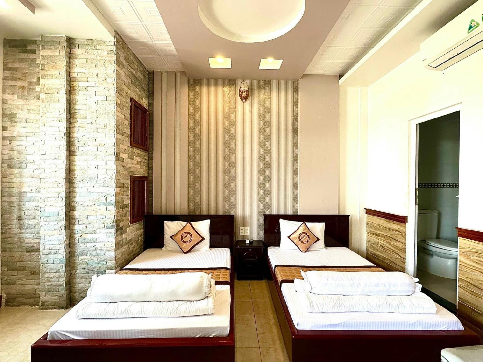 Phuc Hung Hotel Rach Gia Esterno foto