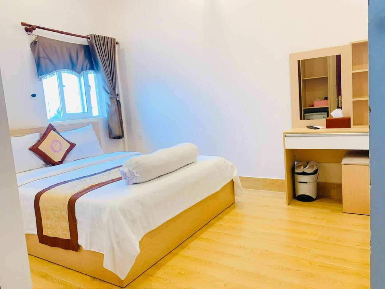 Phuc Hung Hotel Rach Gia Esterno foto