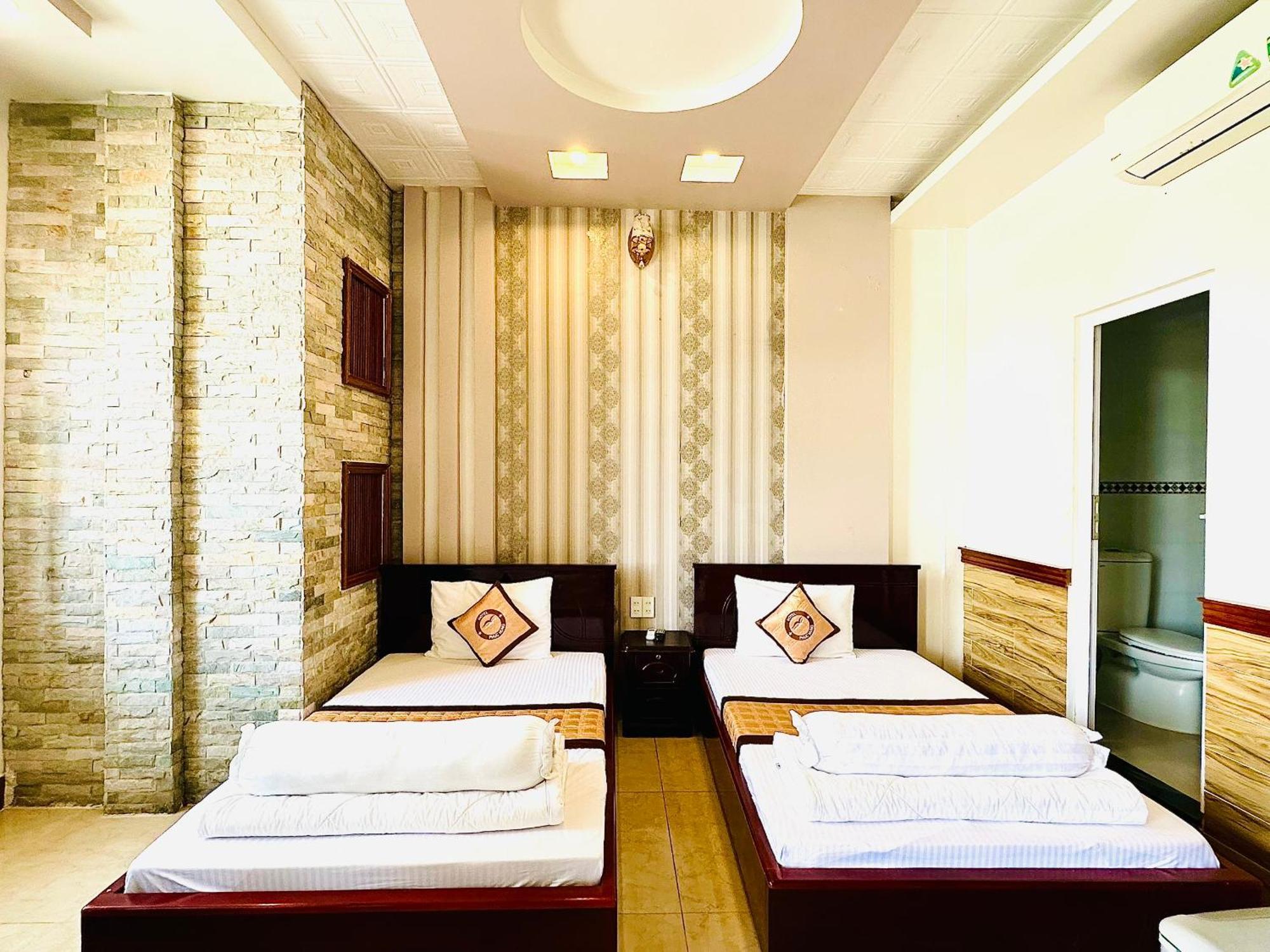 Phuc Hung Hotel Rach Gia Esterno foto