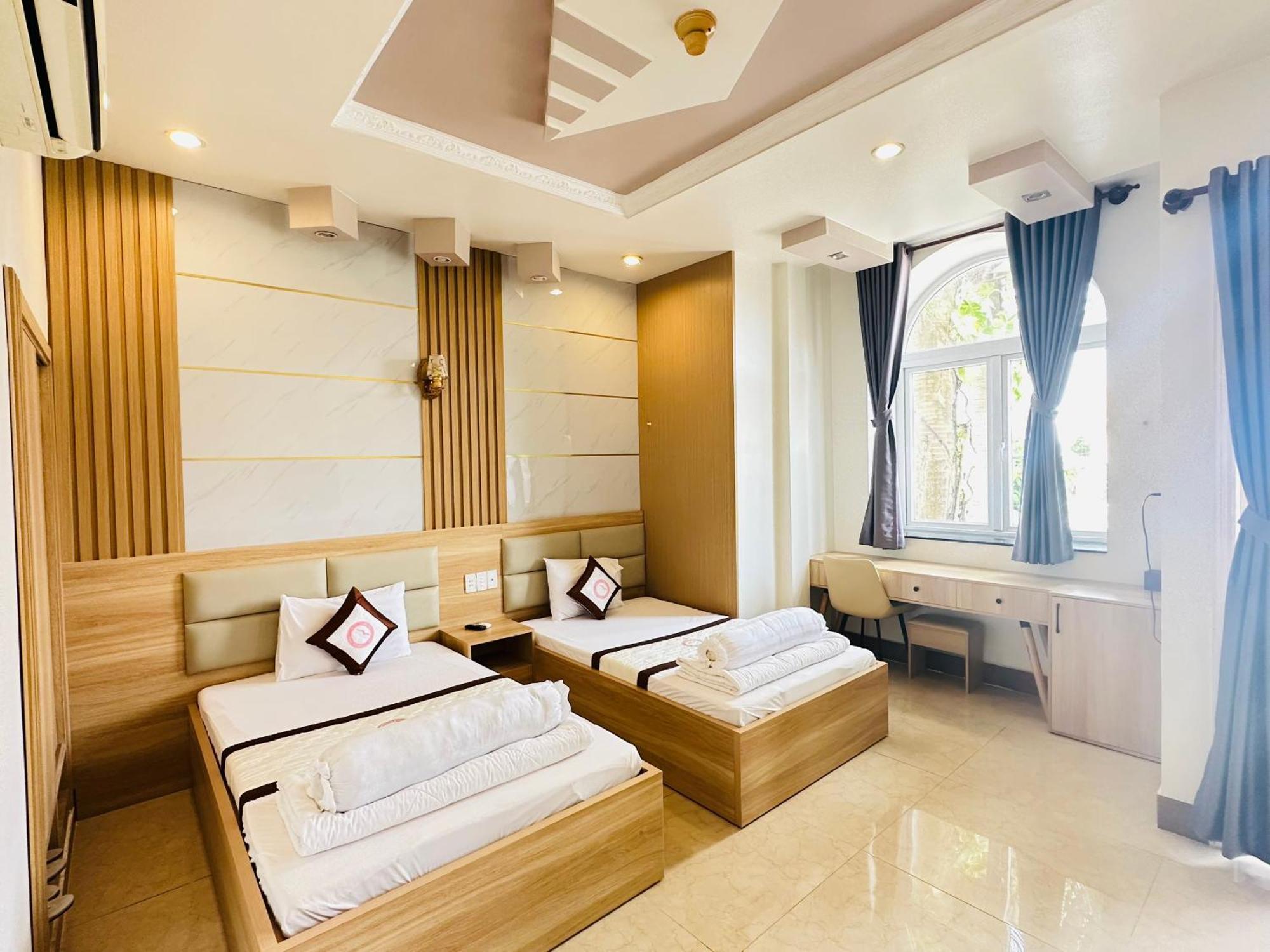 Phuc Hung Hotel Rach Gia Esterno foto